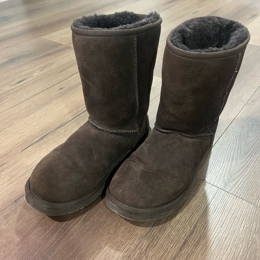 UGG Boots Short Brown